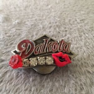 Vintage Dakota pin brooch
